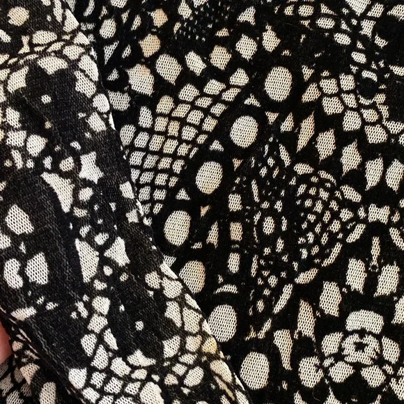 Small Fuzzi Long Sleeve Textured Turtleneck - Picture 2 of 7